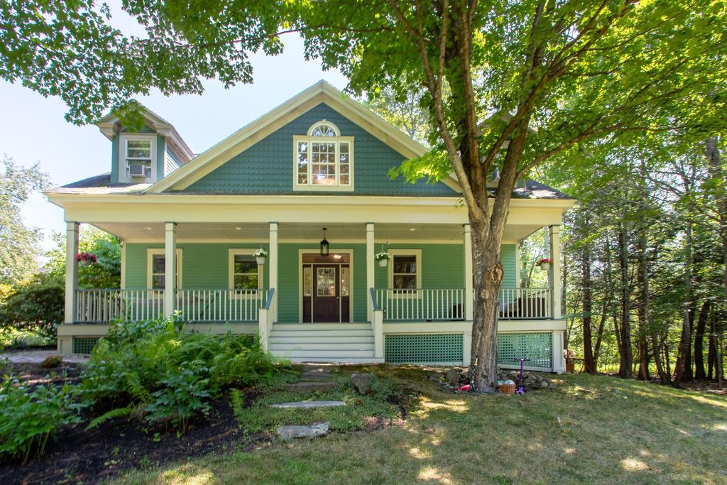 27 Doe Drive, Eliot, ME 03903