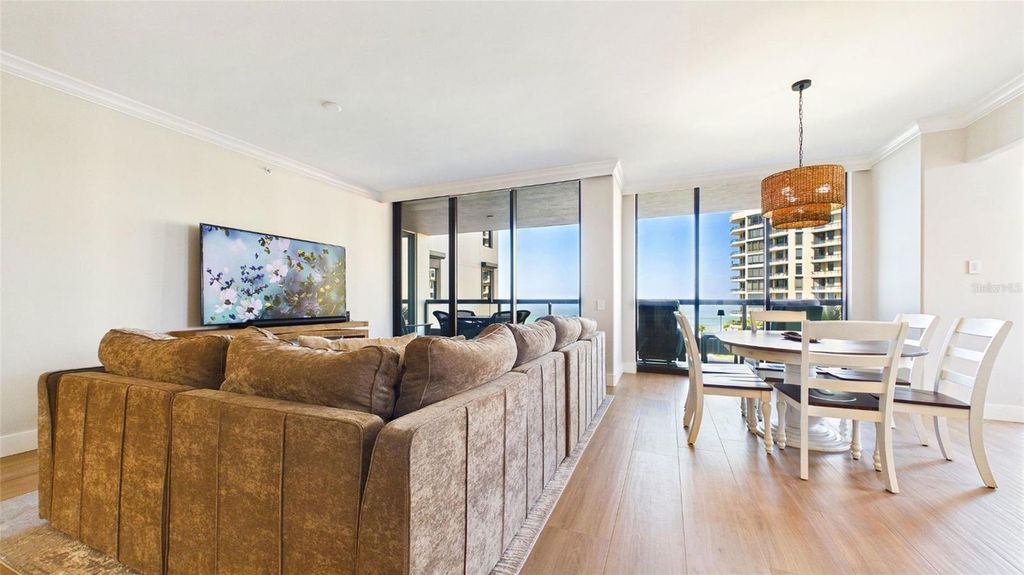 Image 12 of property listing at 1241 GULF OF MEXICO DRIVE 506, Longboat Key, FL 34228