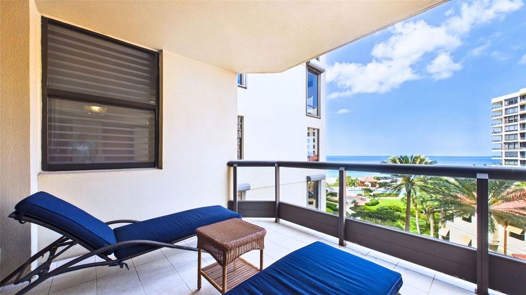 Image 35 of property listing at 1241 GULF OF MEXICO DRIVE 506, Longboat Key, FL 34228