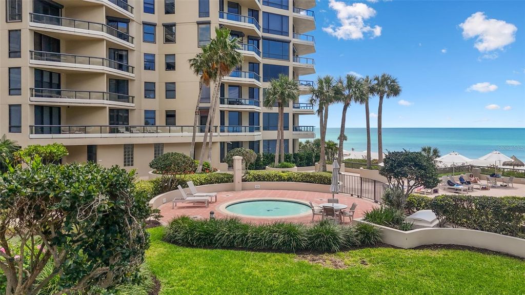 Image 50 of property listing at 1241 GULF OF MEXICO DRIVE 506, Longboat Key, FL 34228