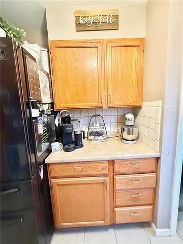 9817 E 67th Terrace, Raytown, MO 64133