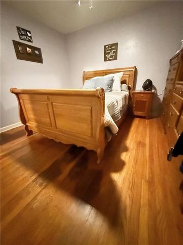 9817 E 67th Terrace, Raytown, MO 64133