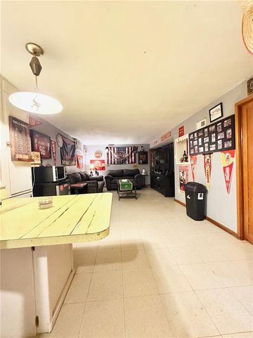 9817 E 67th Terrace, Raytown, MO 64133