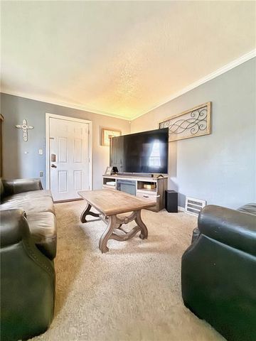 9817 E 67th Terrace, Raytown, MO 64133