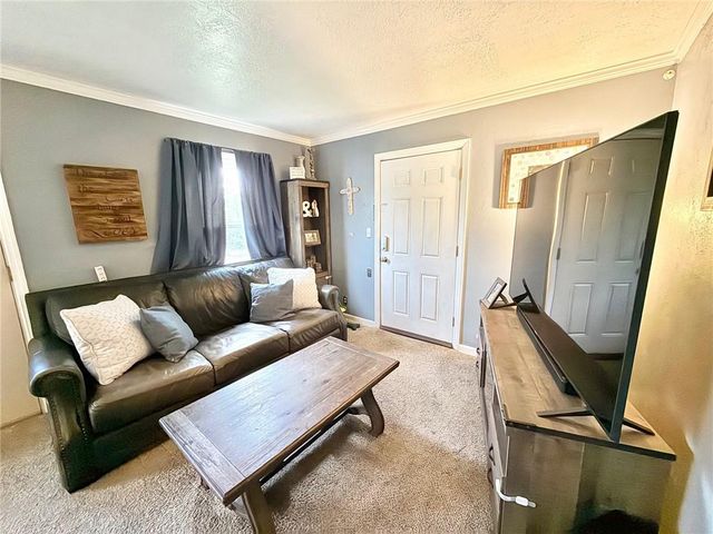 9817 E 67th Terrace, Raytown, MO 64133