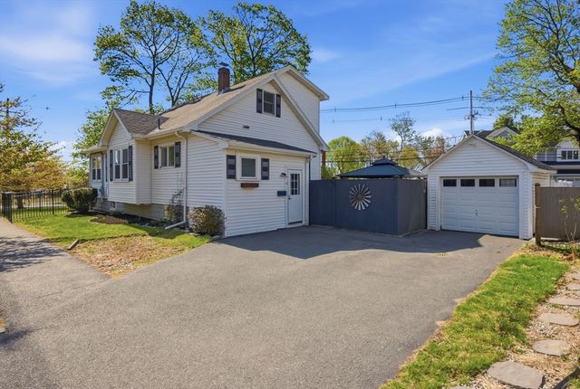 6 Adams St, Danvers, MA 01923