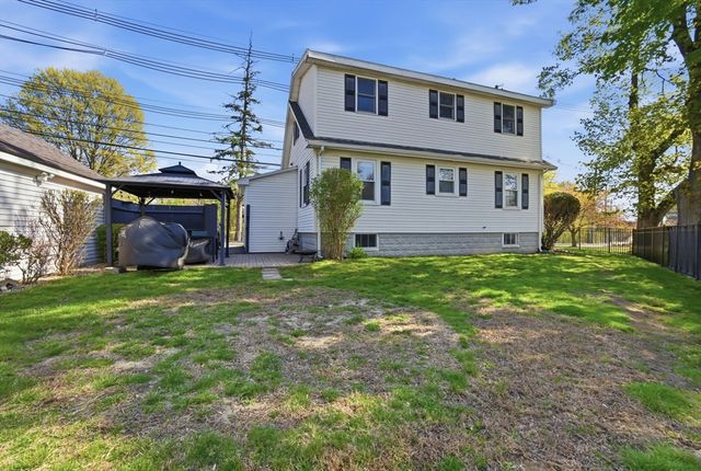 6 Adams St, Danvers, MA 01923