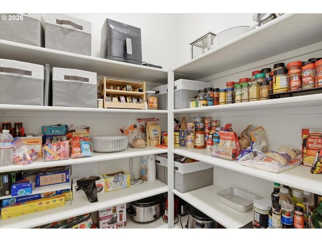 3293 N ABERNATHY Cir, Ridgefield, WA 98642