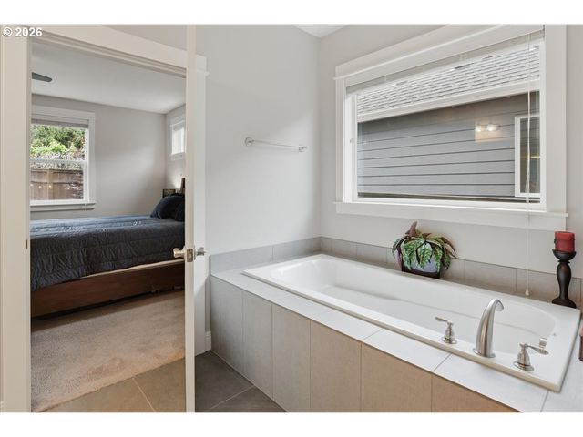 3293 N ABERNATHY Cir, Ridgefield, WA 98642