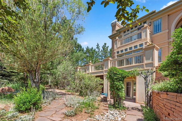 6369 Apache Drive, Larkspur, CO 80118