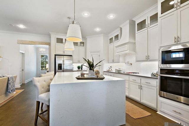 5189 Stonewater Dr, Gonzales, LA 70737