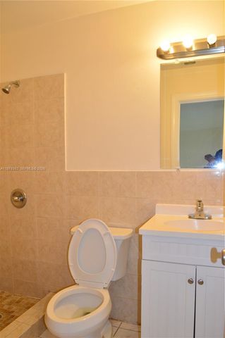 701 SW 15th Ave 3, Fort Lauderdale, FL 33312