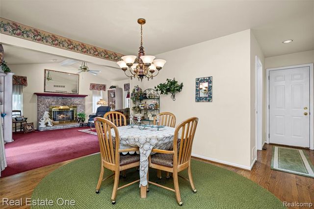 420 Rosario Lane, White Lake, MI 48386