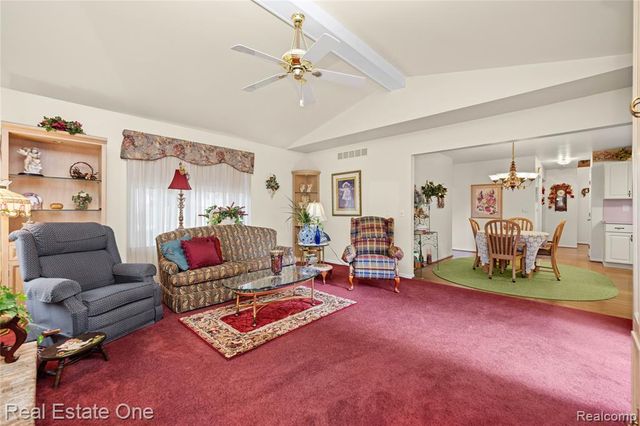 420 Rosario Lane, White Lake, MI 48386