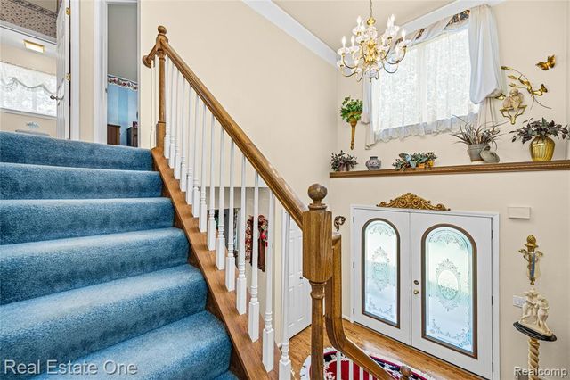 420 Rosario Lane, White Lake, MI 48386