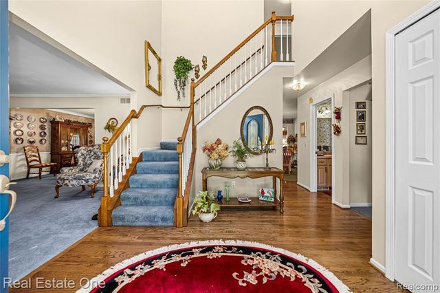 420 Rosario Lane, White Lake, MI 48386