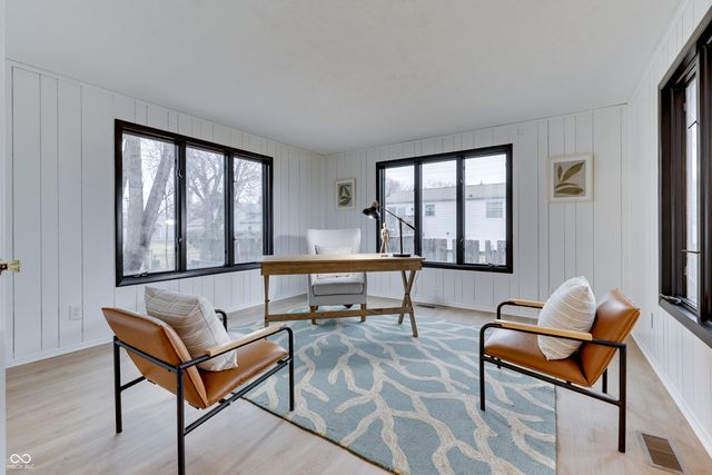 1250 Commission Road, Greenwood, IN 46142