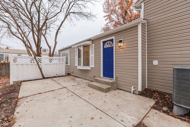 1250 Commission Road, Greenwood, IN 46142
