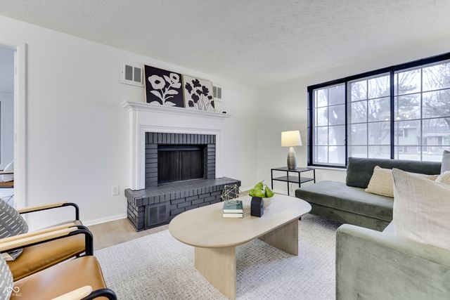 1250 Commission Road, Greenwood, IN 46142