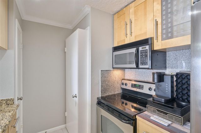 801 River Road 105D, Montgomery, TX 77356