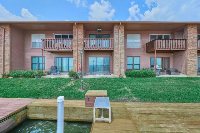 801 River Road 105D, Montgomery, TX 77356