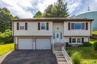 160 Cimarron Road, Middletown, CT 06457