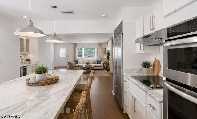 1175 9th AVE N, Naples, FL 34102