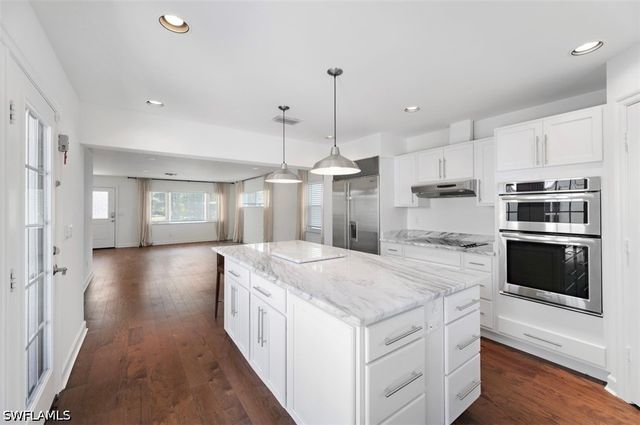 1175 9th AVE N, Naples, FL 34102