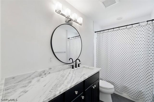 1175 9th AVE N, Naples, FL 34102