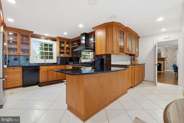 4800 SCARSDALE RD, Bethesda, MD 20816