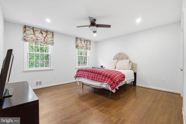 4800 SCARSDALE RD, Bethesda, MD 20816