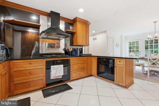 4800 SCARSDALE RD, Bethesda, MD 20816