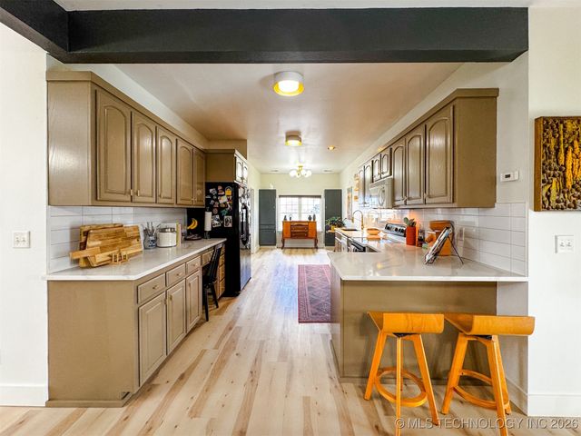 16929 W 736 Road, Tahlequah, OK 74464