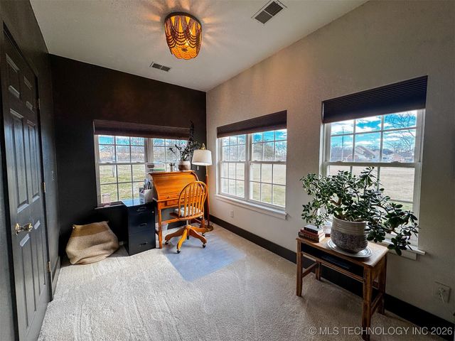 16929 W 736 Road, Tahlequah, OK 74464