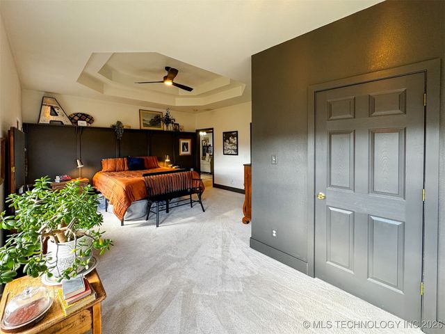 16929 W 736 Road, Tahlequah, OK 74464