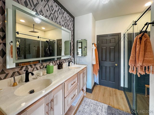 16929 W 736 Road, Tahlequah, OK 74464