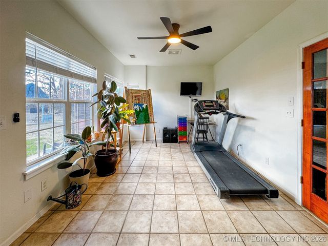 16929 W 736 Road, Tahlequah, OK 74464