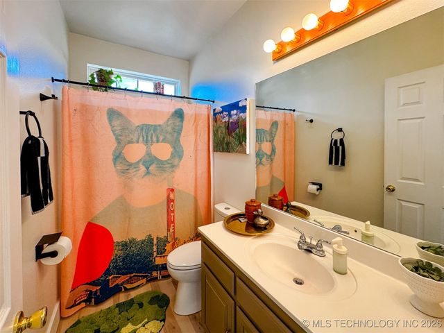 16929 W 736 Road, Tahlequah, OK 74464