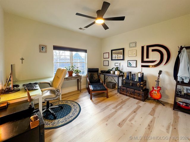 16929 W 736 Road, Tahlequah, OK 74464