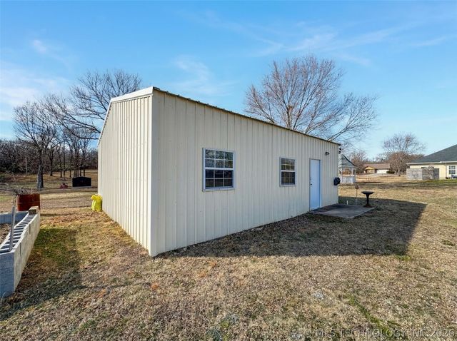 16929 W 736 Road, Tahlequah, OK 74464