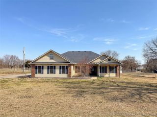 16929 W 736 Road, Tahlequah, OK 74464
