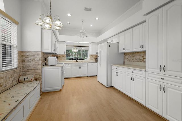 3350 W CHELMSFORD COURT 13, Sarasota, FL 34235