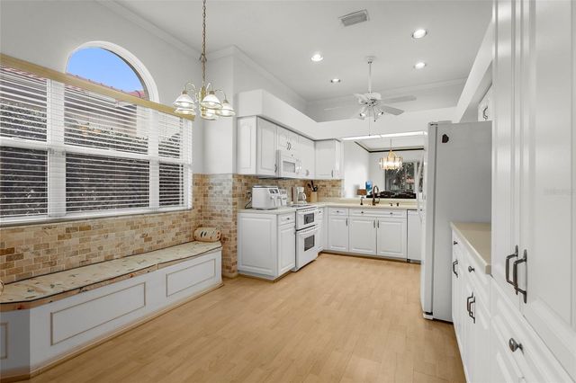 3350 W CHELMSFORD COURT 13, Sarasota, FL 34235