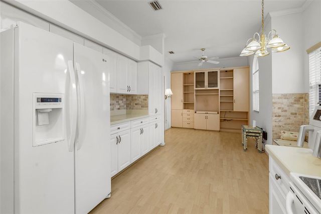 3350 W CHELMSFORD COURT 13, Sarasota, FL 34235