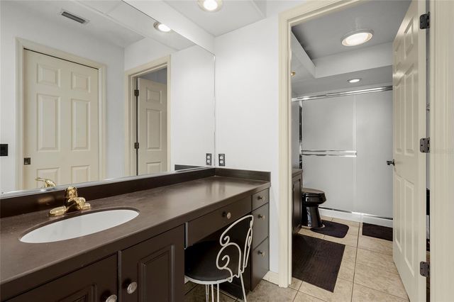 3350 W CHELMSFORD COURT 13, Sarasota, FL 34235