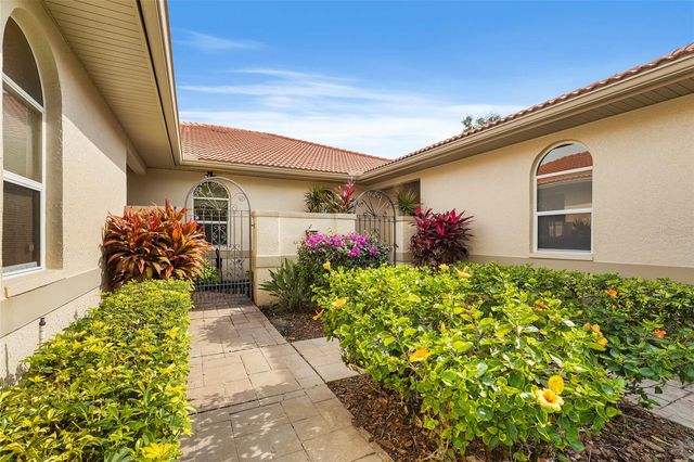 3350 W CHELMSFORD COURT 13, Sarasota, FL 34235