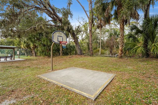 3350 W CHELMSFORD COURT 13, Sarasota, FL 34235