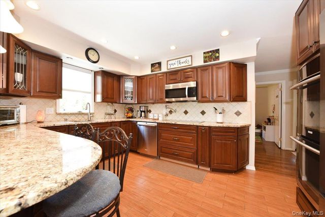 79 Ohio Avenue, Massapequa, NY 11758