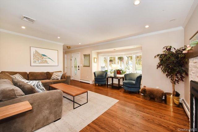79 Ohio Avenue, Massapequa, NY 11758