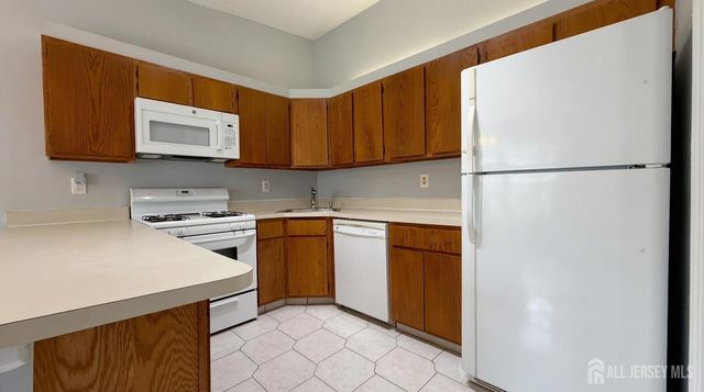 148 Wycoff Way, East Brunswick, NJ 08816